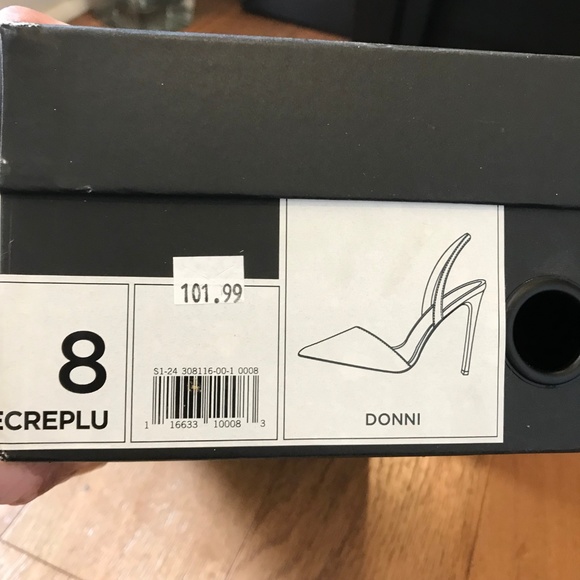 Banana Republic Slingback Heel W/Box - Picture 7 of 7